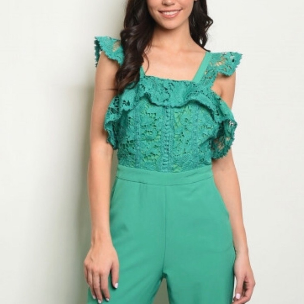 NWT - Green Sleeveless Jumpsuit size LARGE - Picture 2 of 6